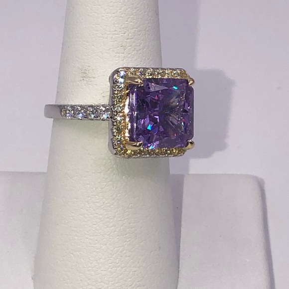 5ct Purple Sapphire Ring - Picture 4 of 11